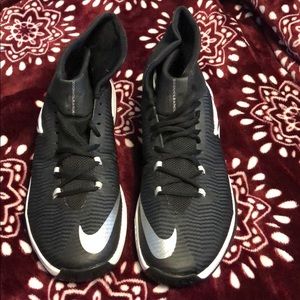 Nike NWOT Zoom Clear Out Black and White